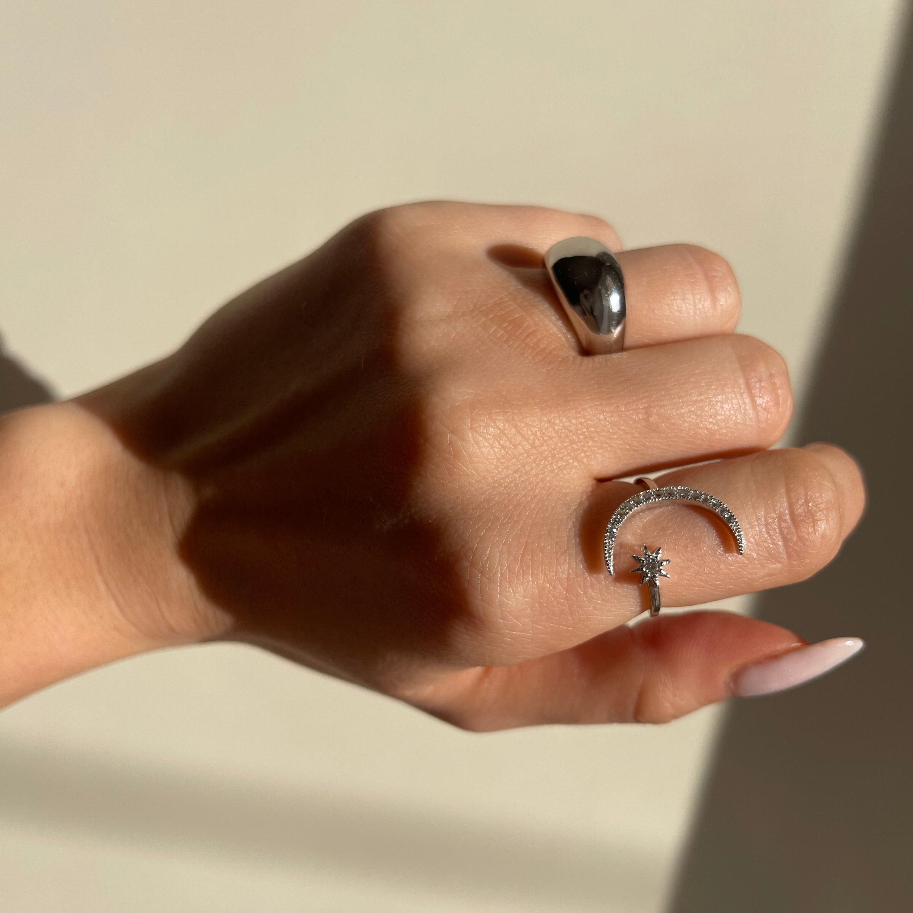 Nyx Ring